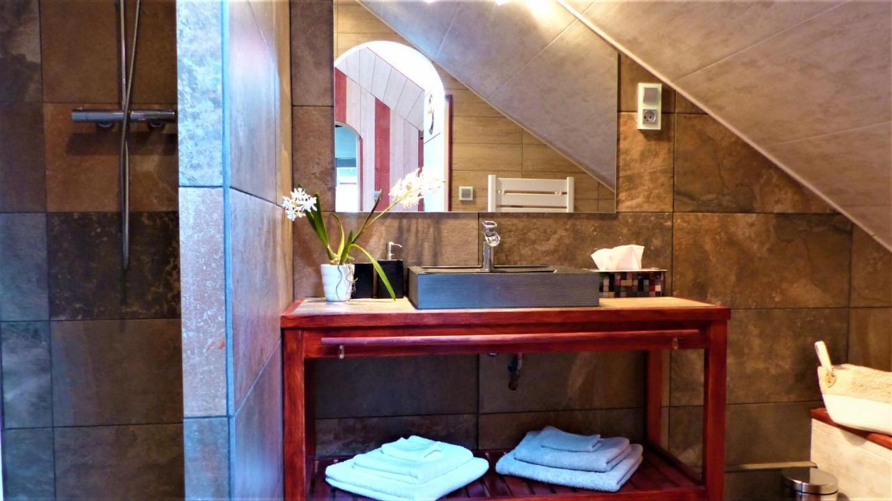 La Bisquine Bed & Breakfast Saint-Nolff Exterior photo